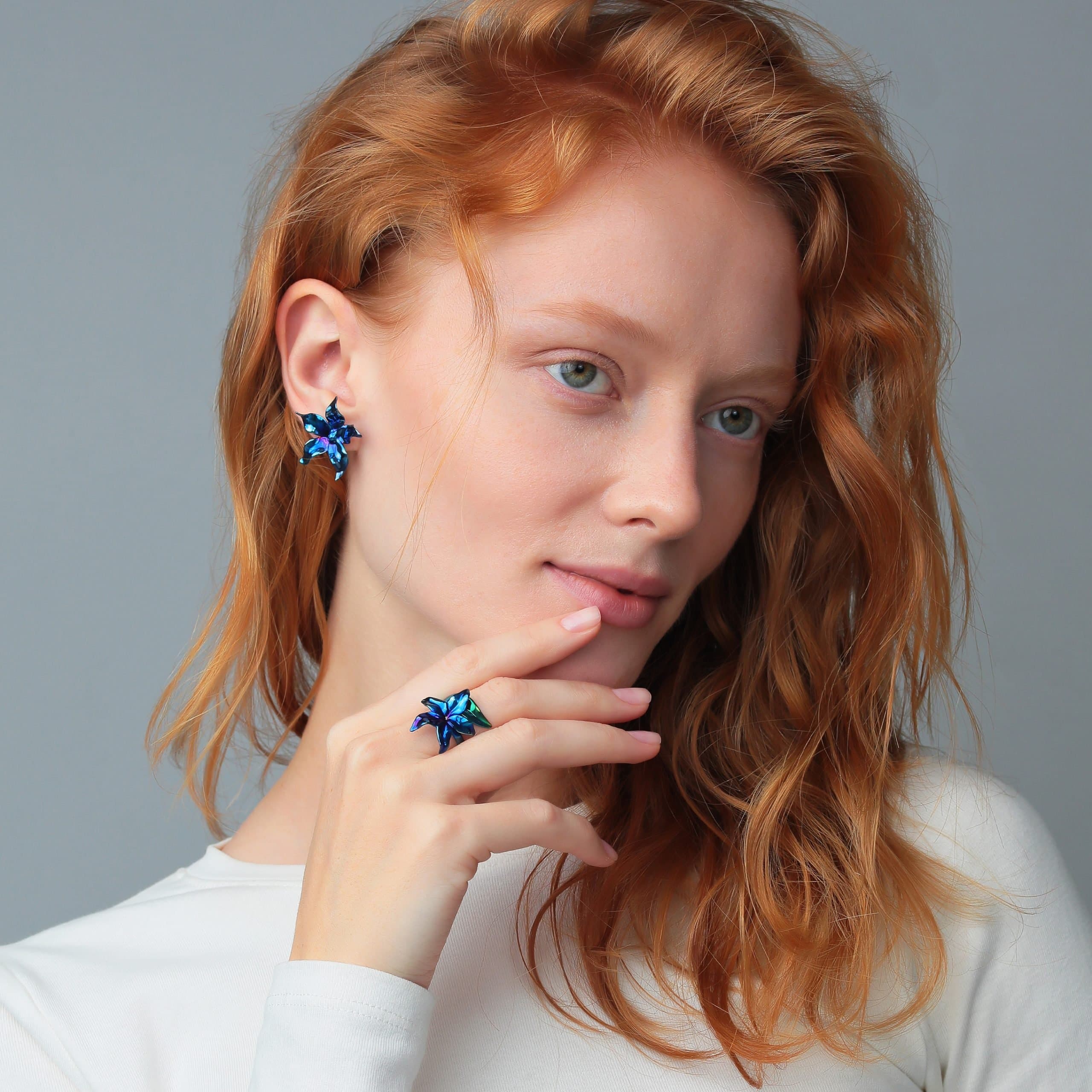 Meili Earrings view 3